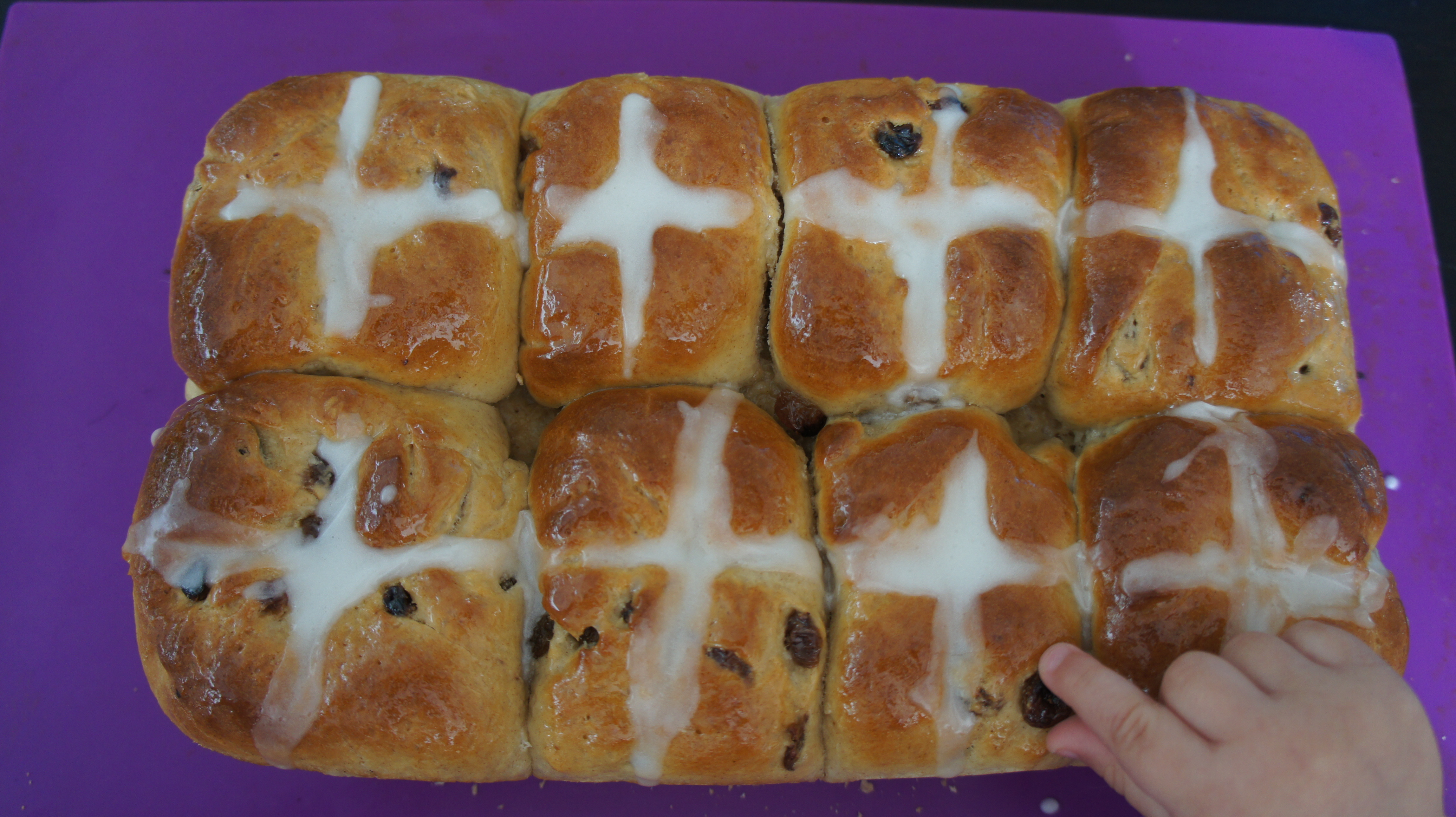hot cross buns